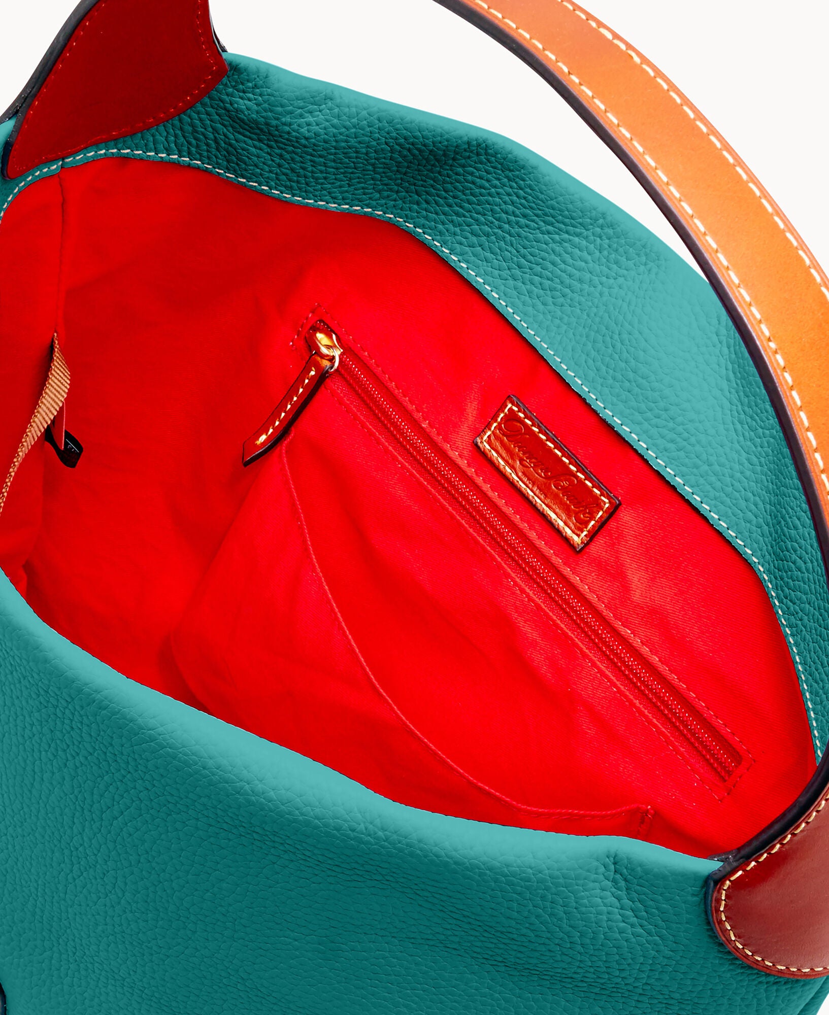 Pebble Grain Logo Lock Shoulder Bag - Image 15