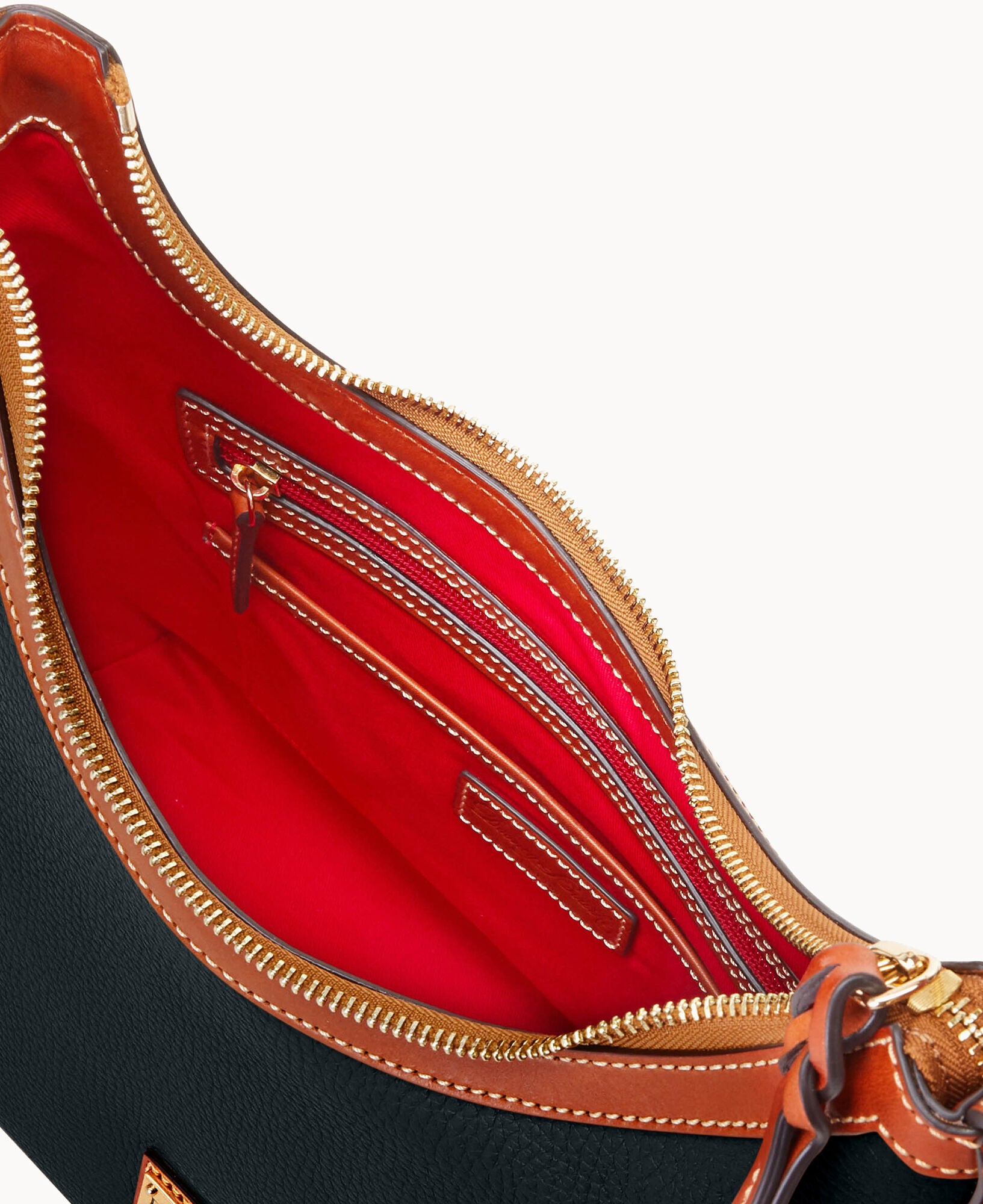 Pebble Grain Hobo - Image 18