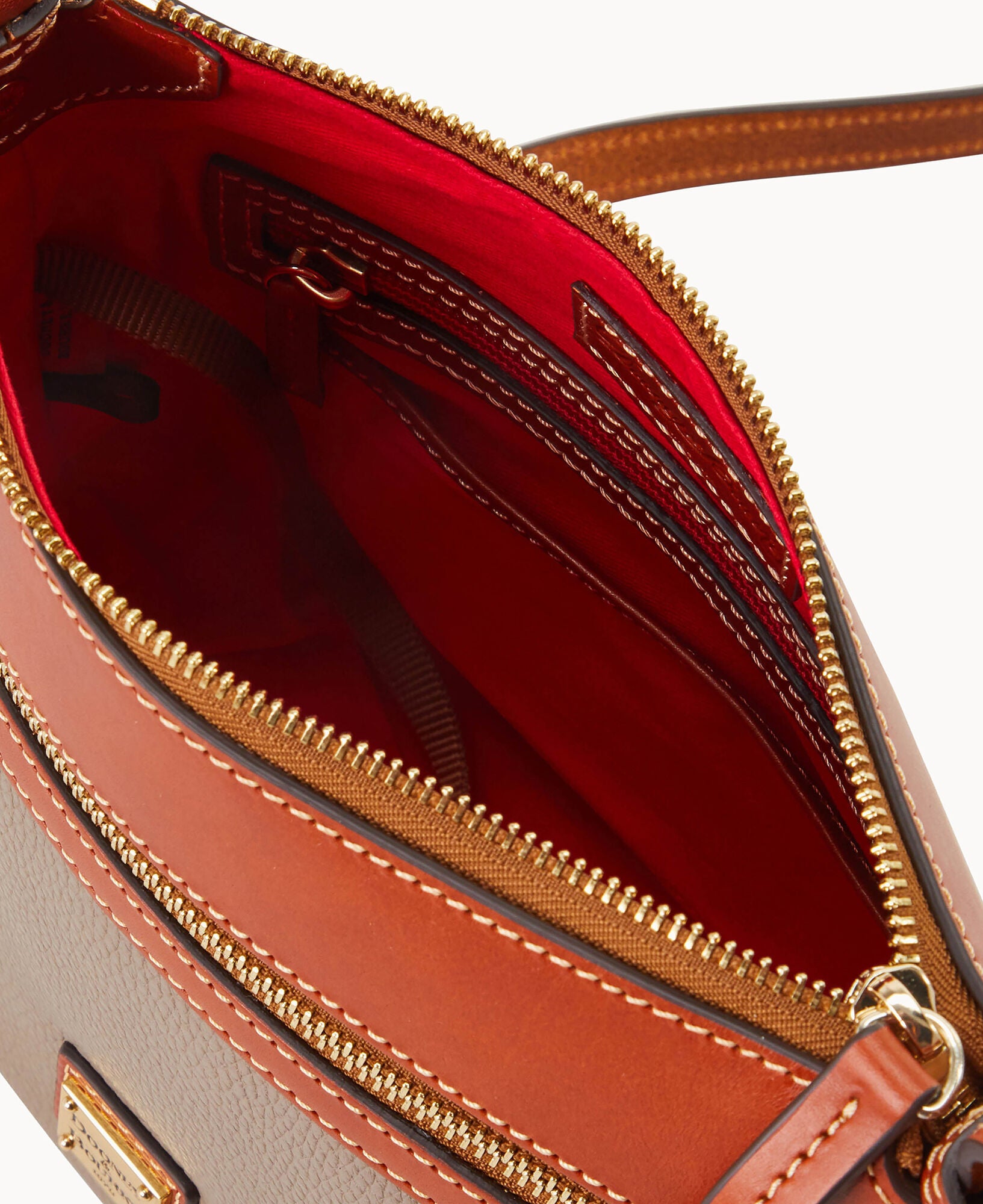 Pebble Grain Crossbody 25 - Image 9