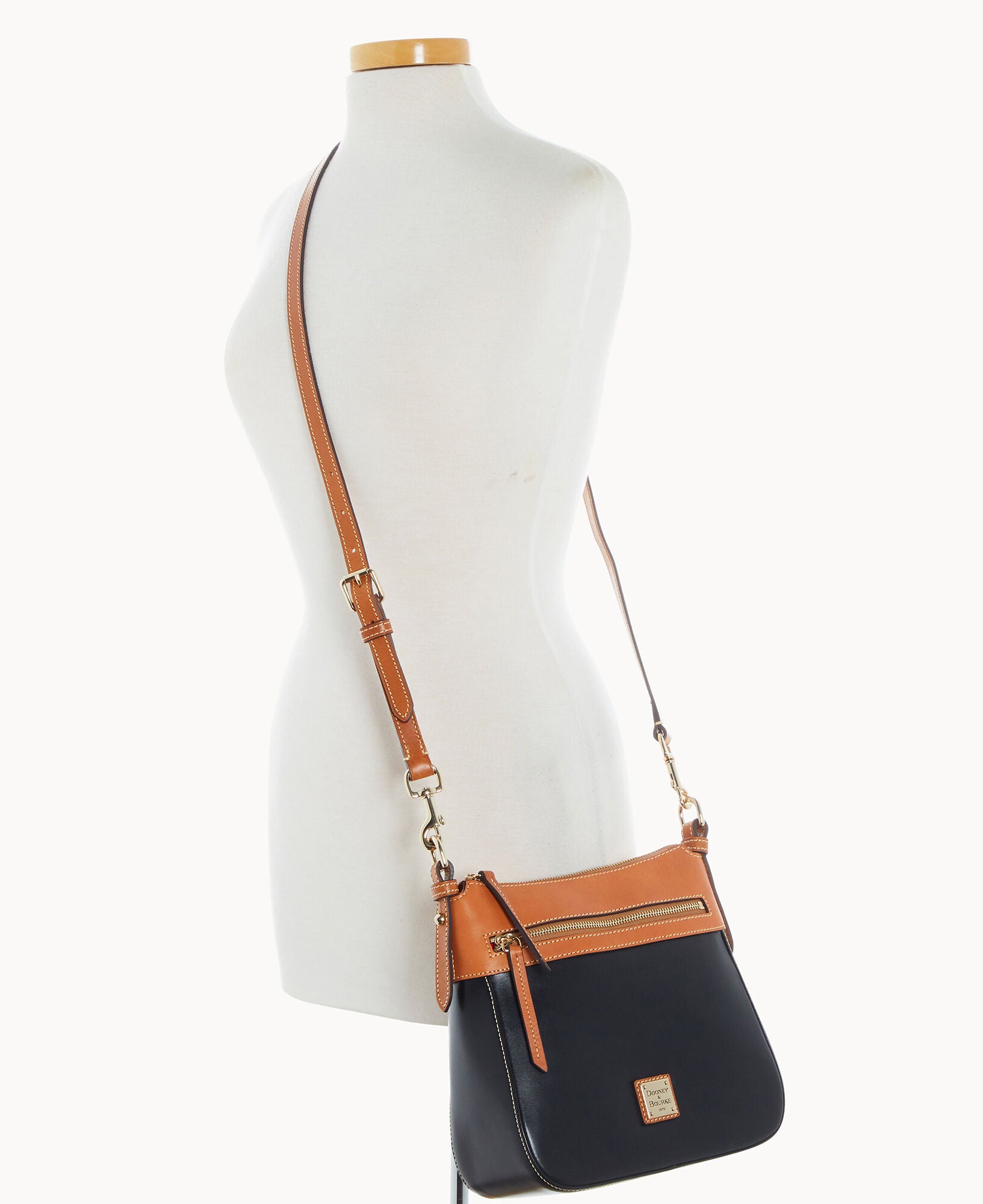 Wexford Leather Crossbody 25 - Image 8