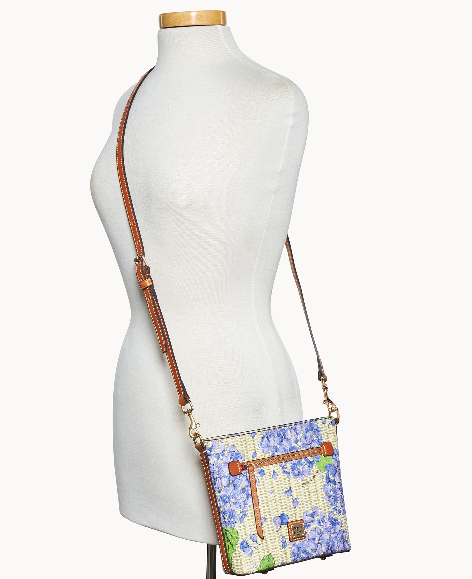 Hydrangea Basketweave Small Zip Crossbody - Image 8