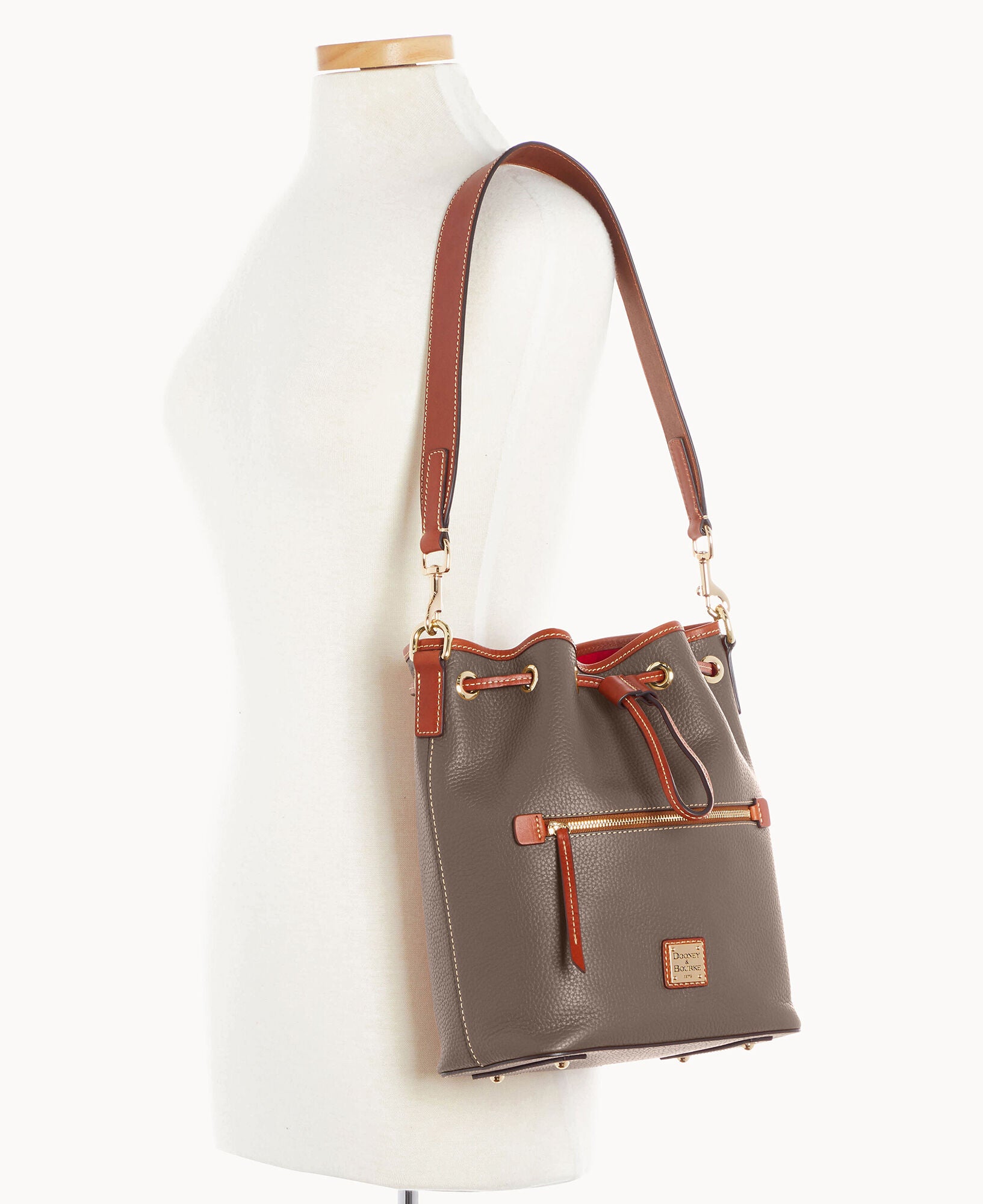 Pebble Grain Drawstring - Image 15
