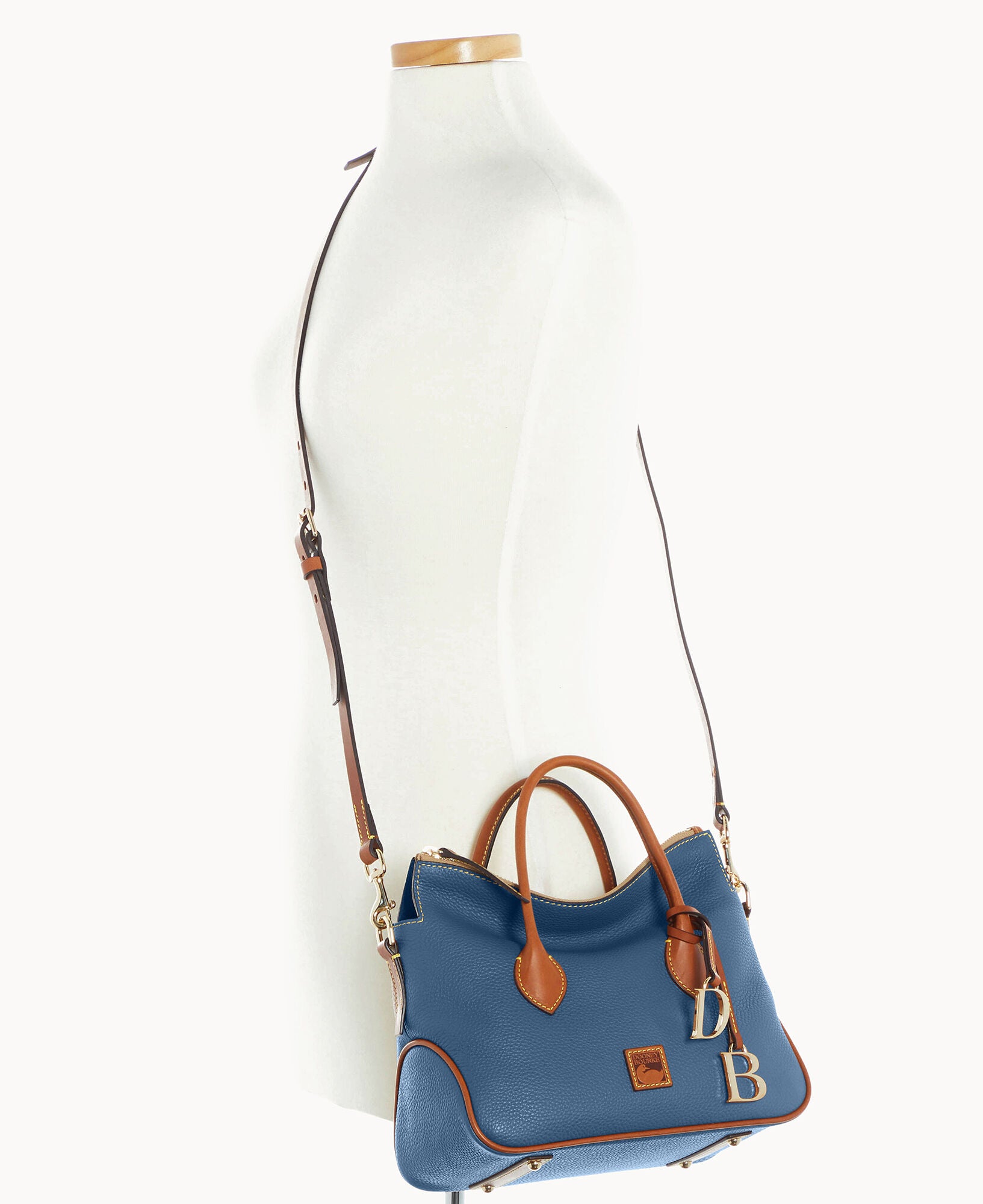 Pebble Grain Satchel - Image 4