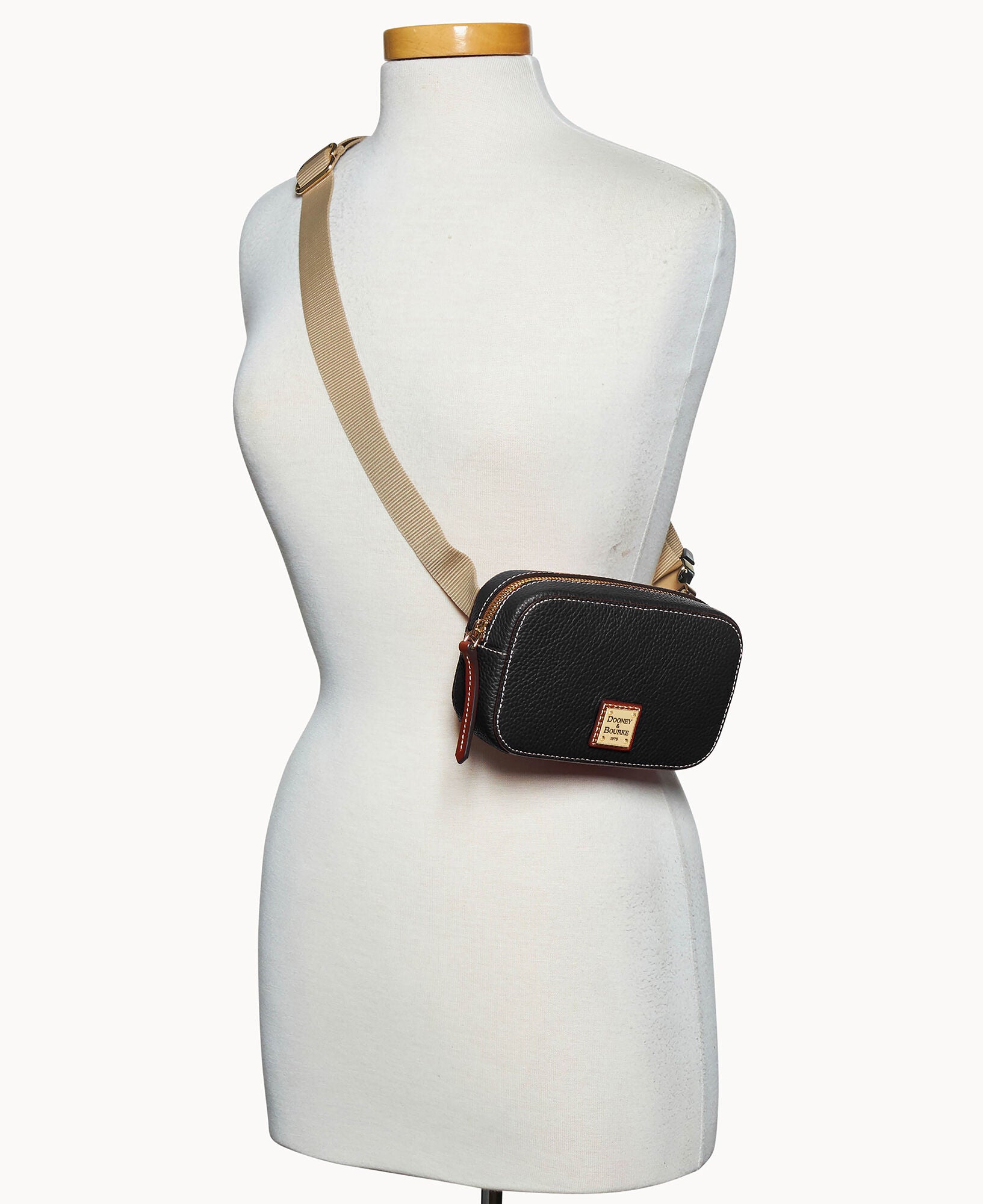 Pebble Grain Belt Bag - Image 24