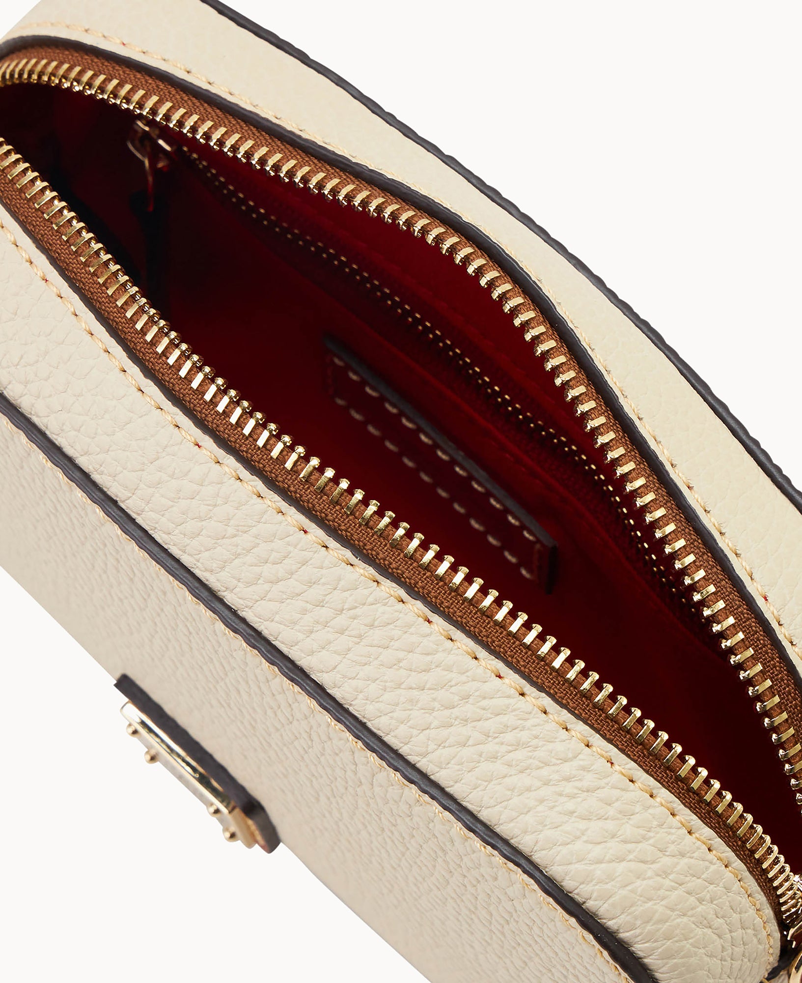 Pebble Grain Belt Bag - Image 3