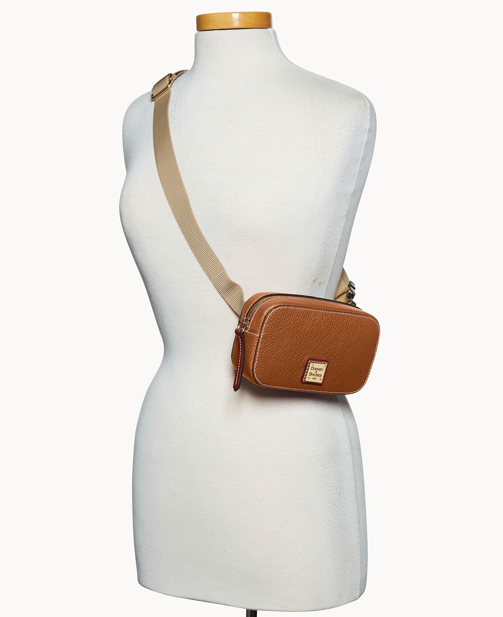 Pebble Grain Belt Bag - Image 29