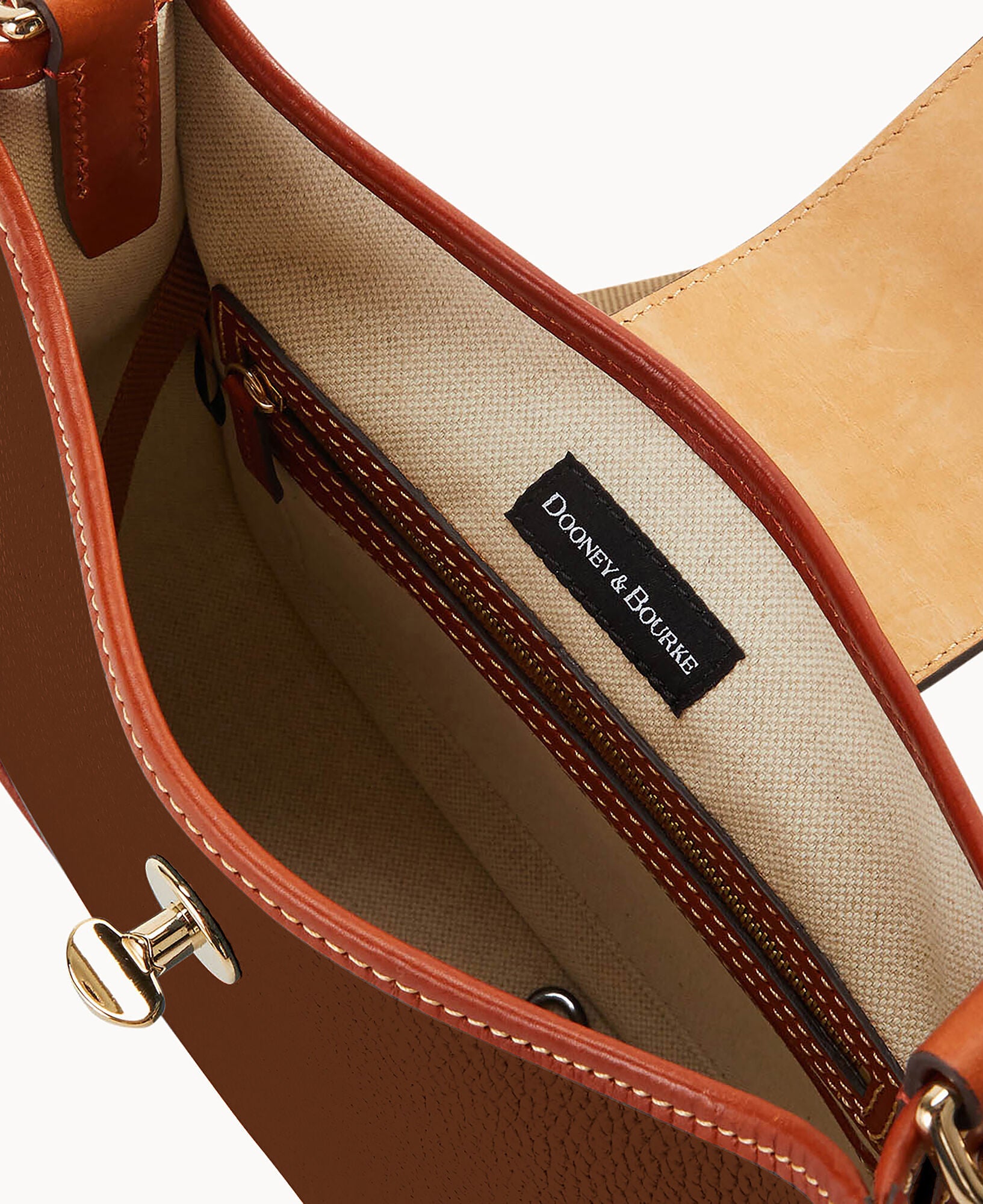 Pebble Turnlock Messenger 28 - Image 3