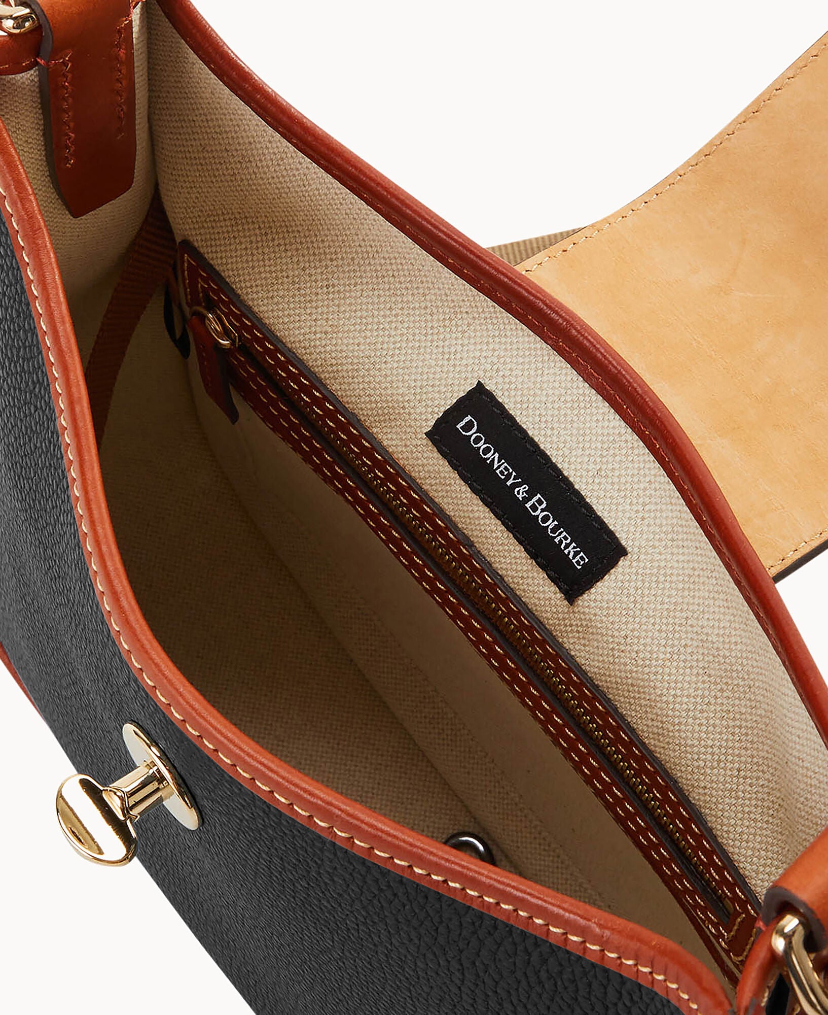 Pebble Turnlock Messenger 28 - Image 13