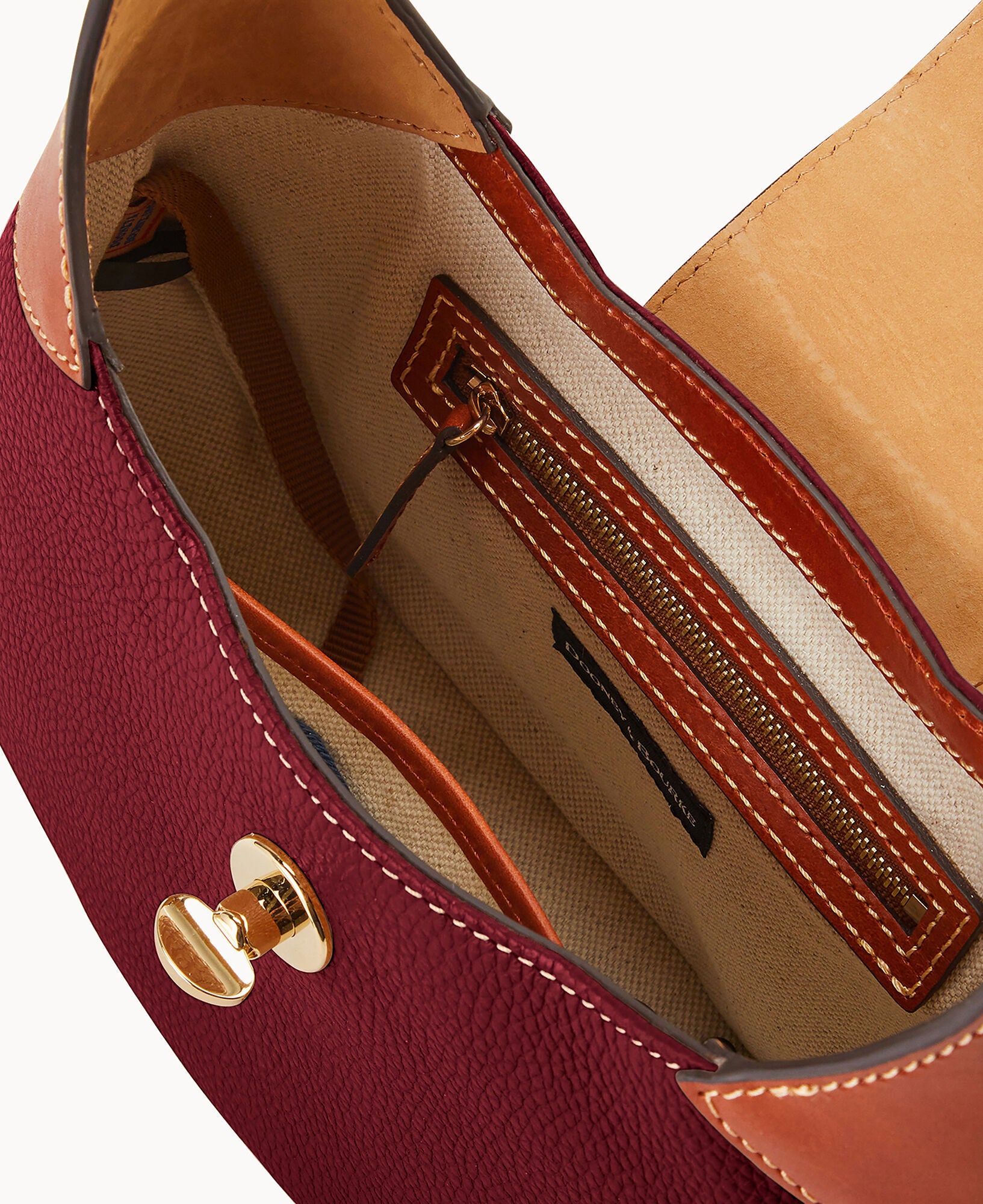 Pebble Turnlock Hobo 26 - Image 7