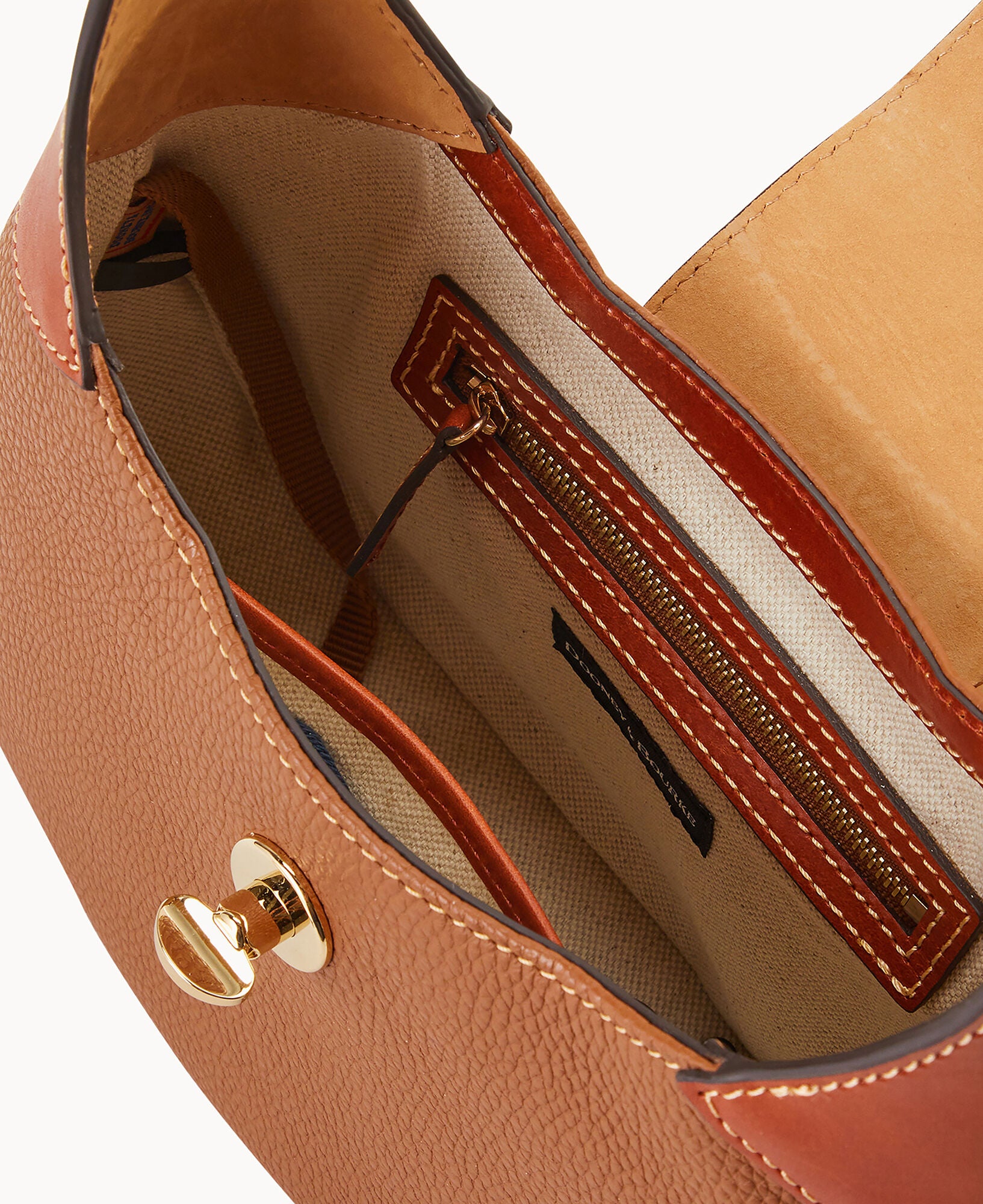 Pebble Turnlock Hobo 26 - Image 22