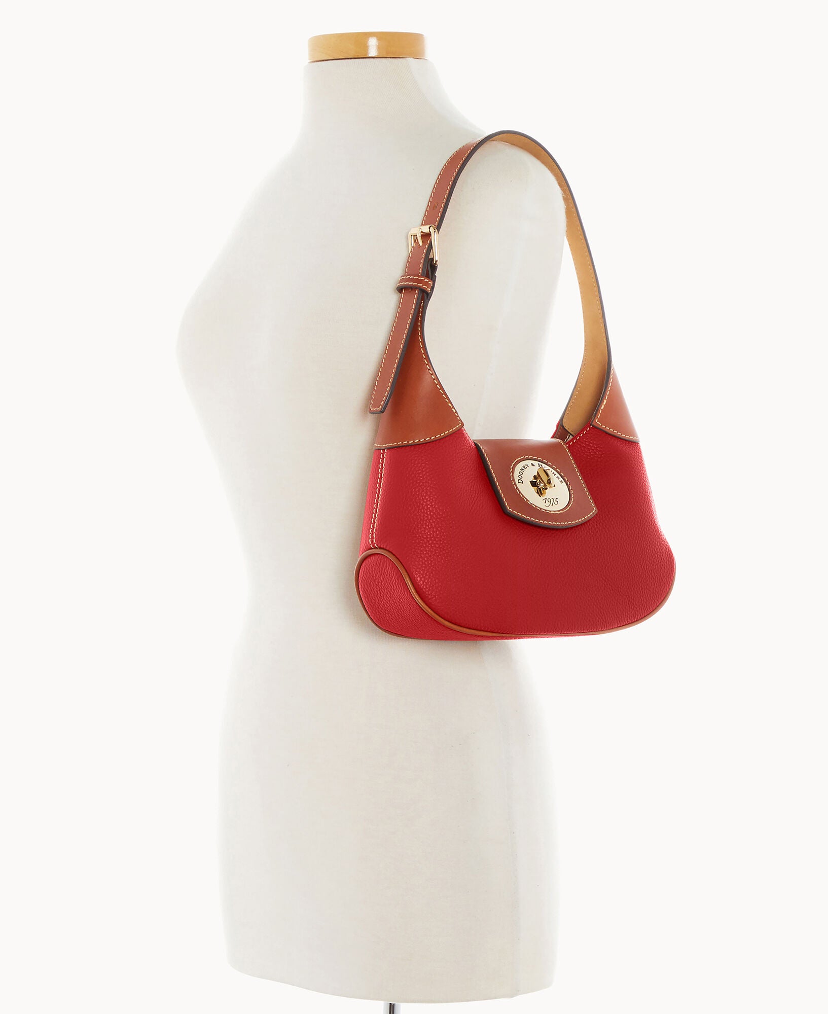 Pebble Turnlock Hobo 26 - Image 29