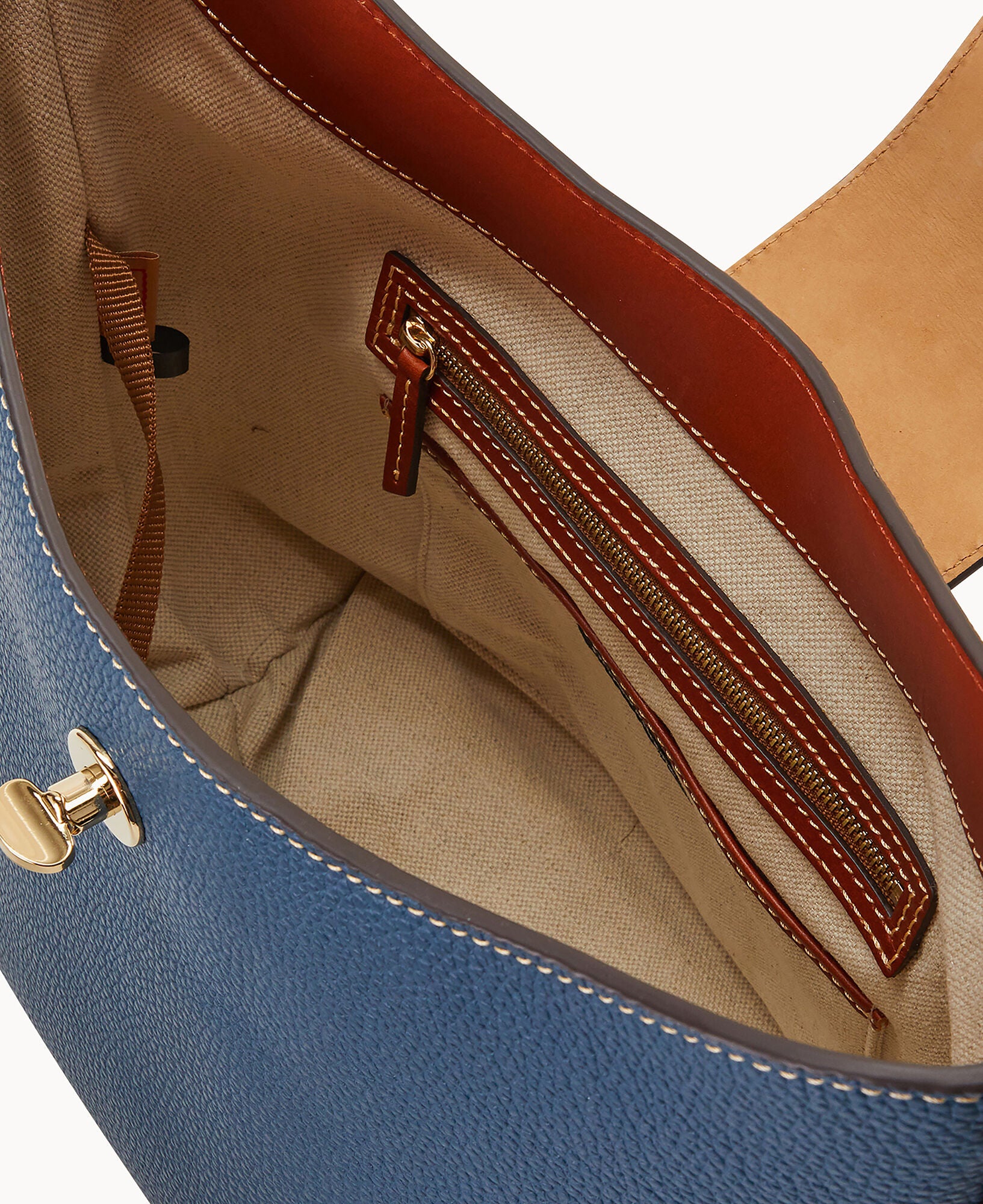 Pebble Turnlock Sac 30 - Image 18
