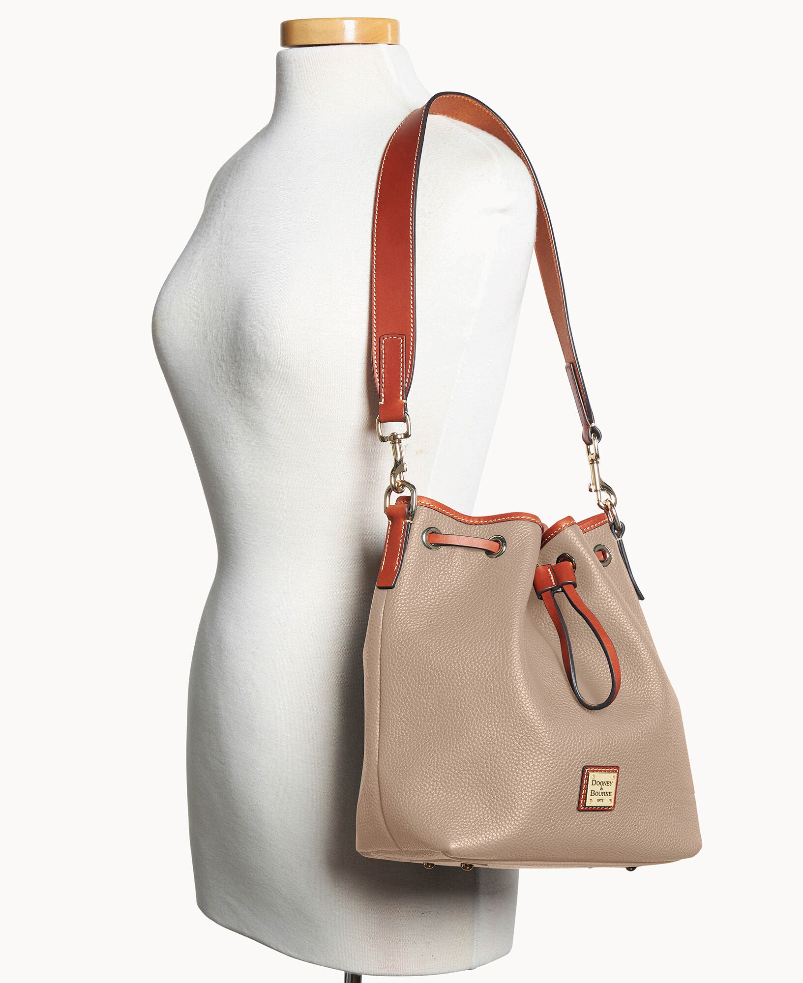 Pebble Grain Drawstring - Image 29