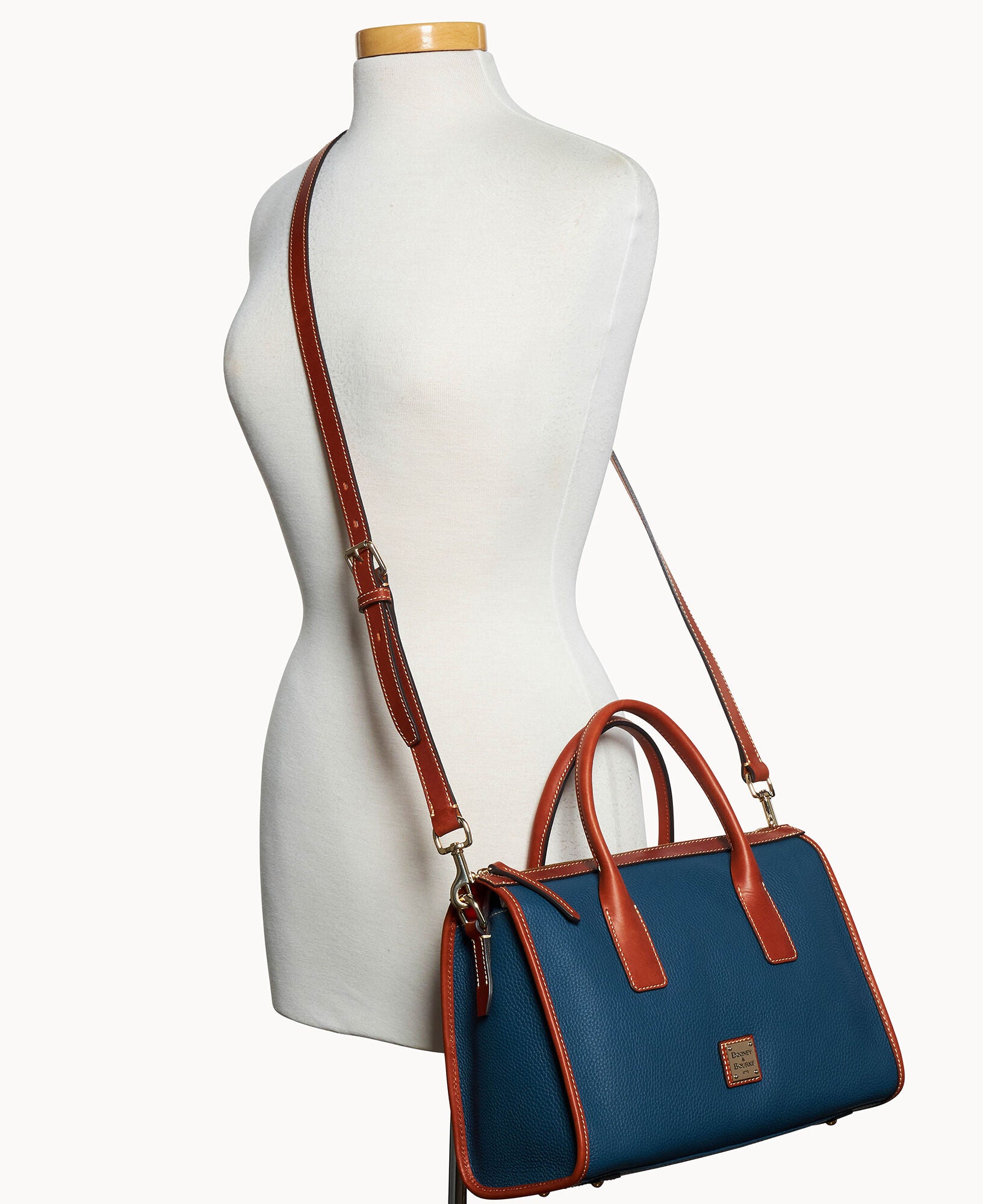 Pebble Grain Satchel - Image 24