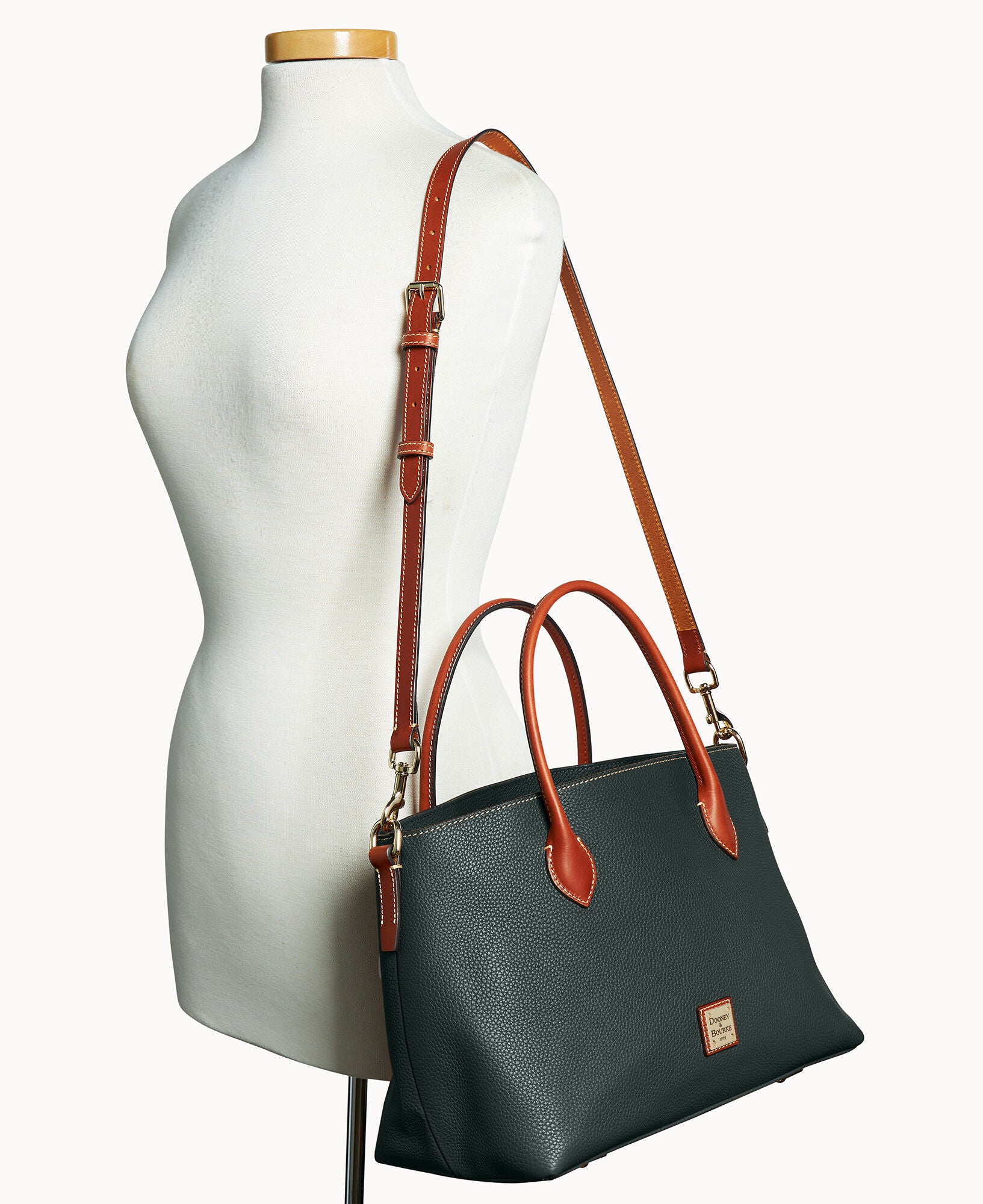 Pebble Grain Large Handle Tote - Image 25