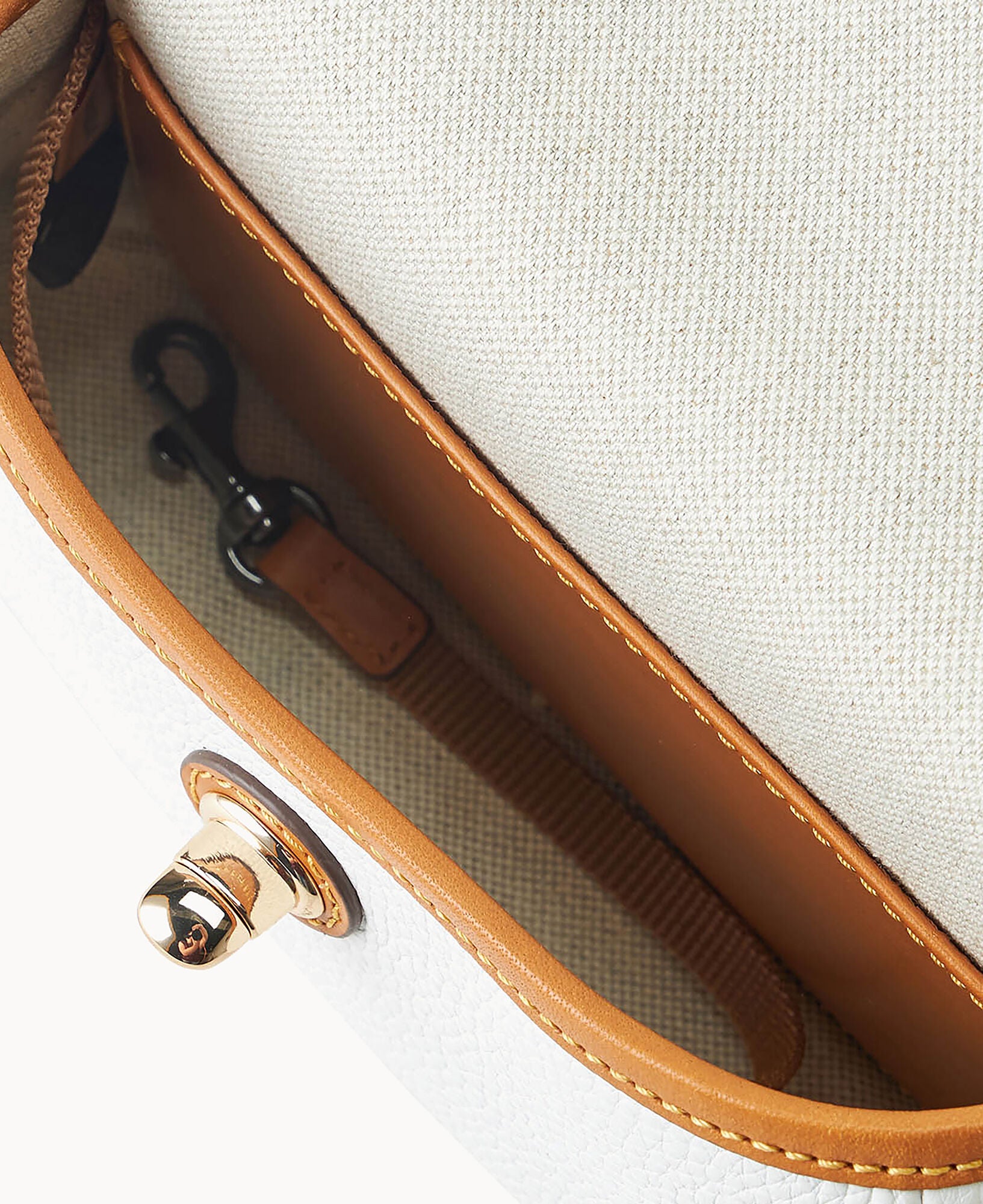 Pebble Grain Turnlock Crossbody 22 - Image 3
