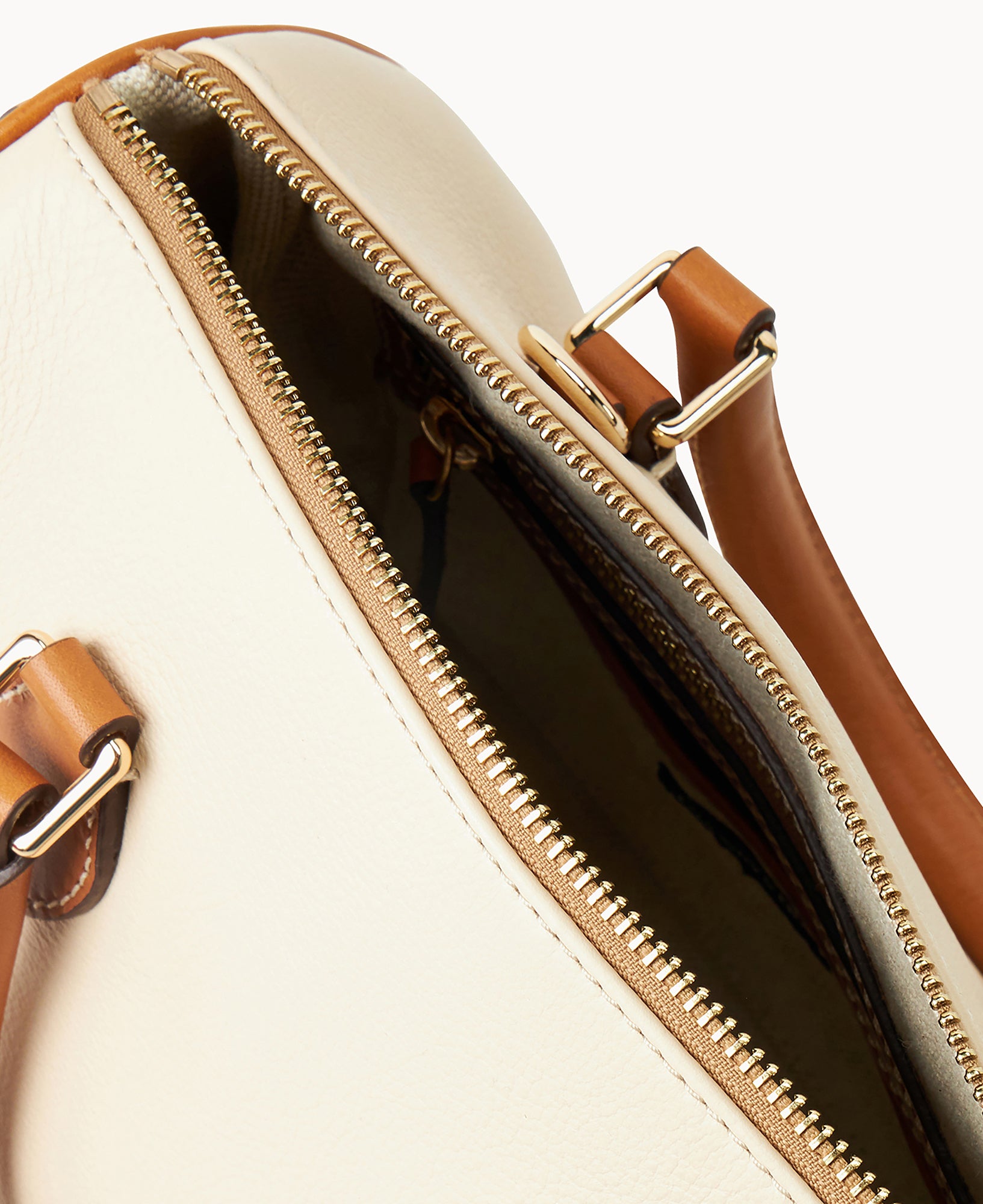 Sorrento Barrel Satchel 25 - Image 3