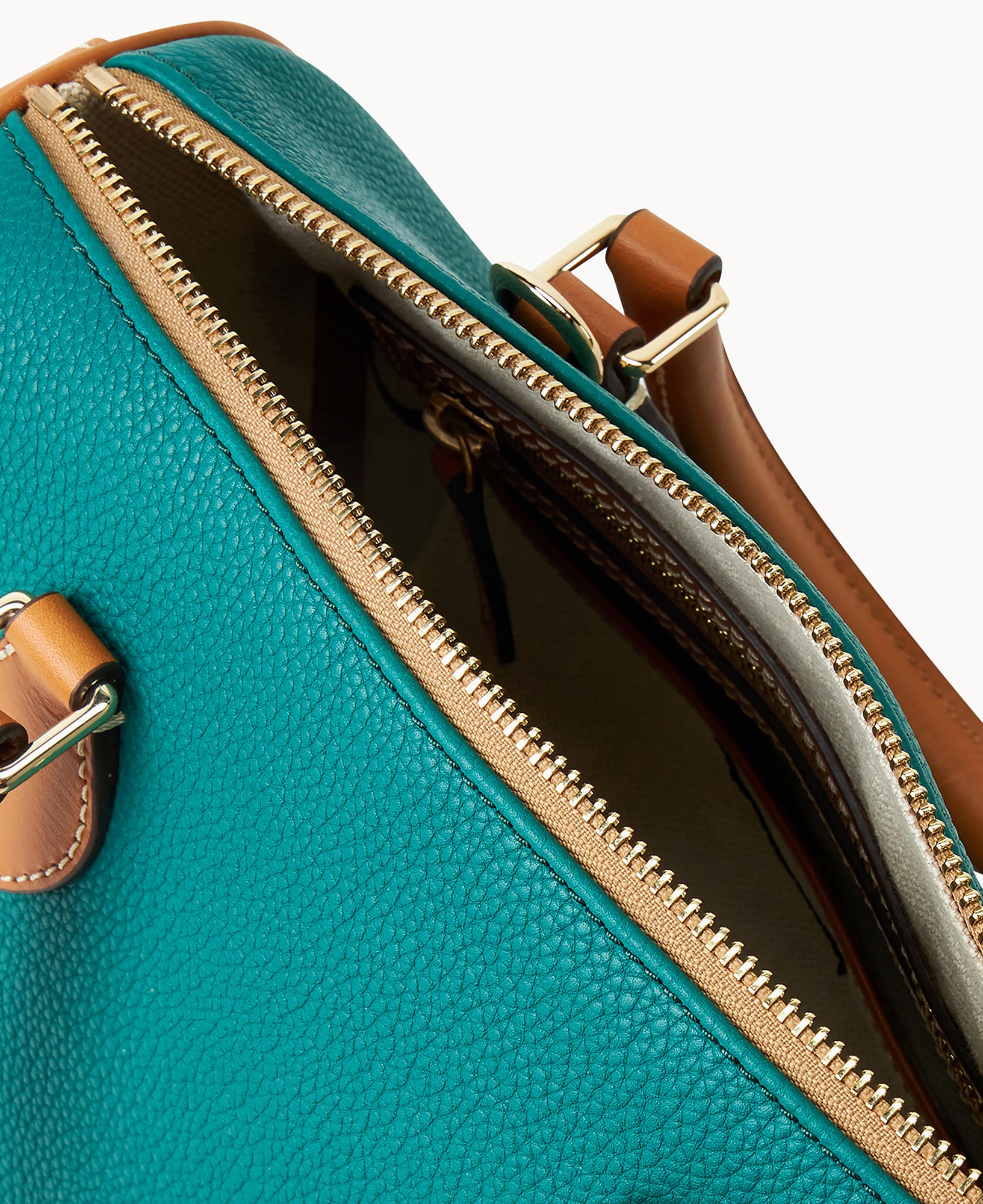 Sorrento Barrel Satchel 25 - Image 22