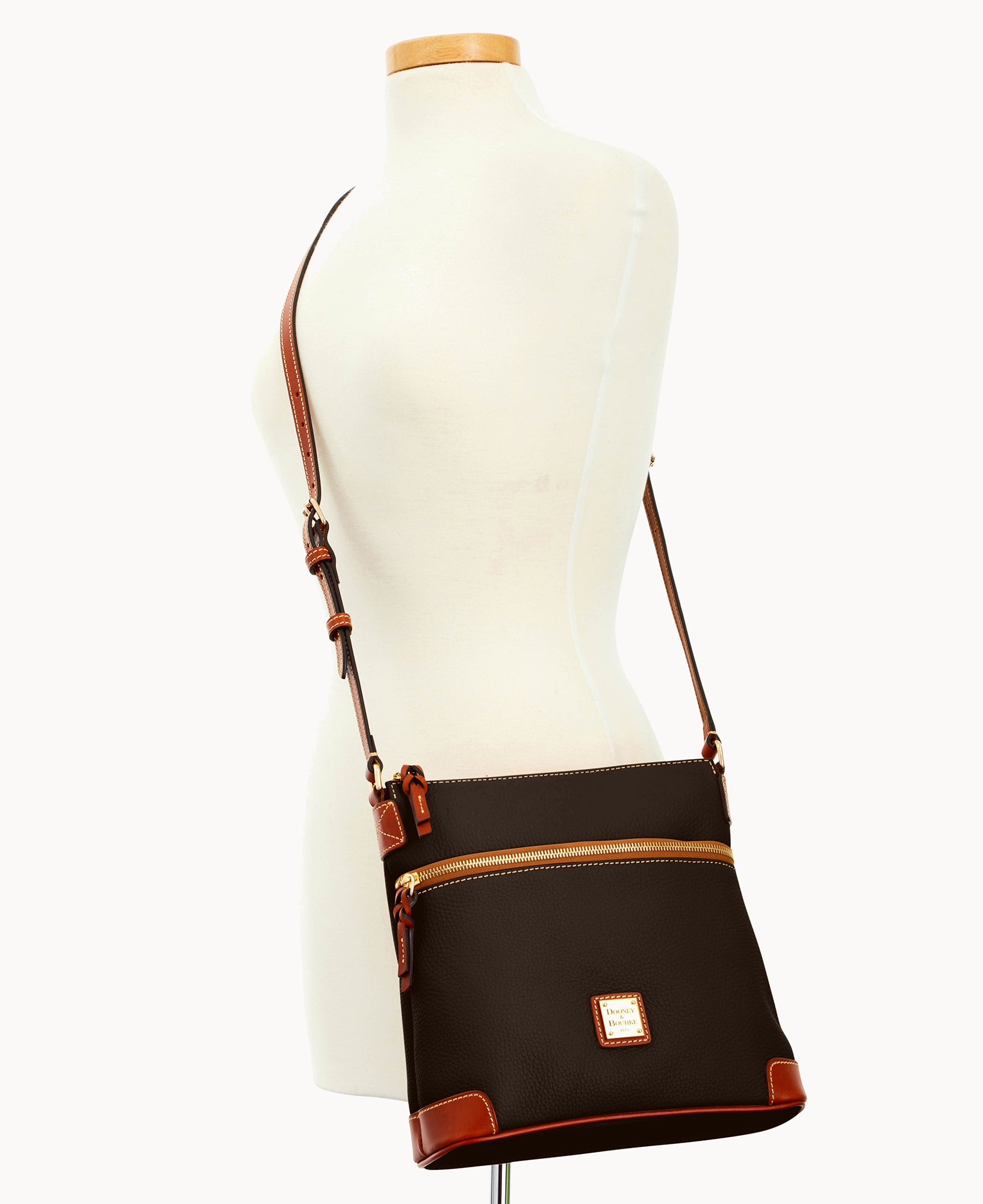 Pebble Grain Crossbody - Image 13